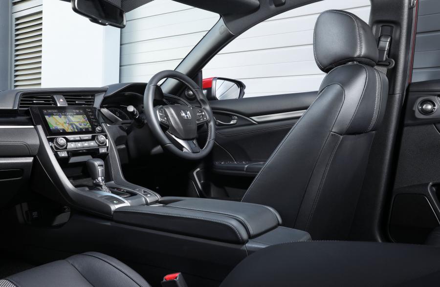 Интерьер Honda Civic VTi-LX Hatchback (FK) 2020 года  (AU) (фото 34 из 36)